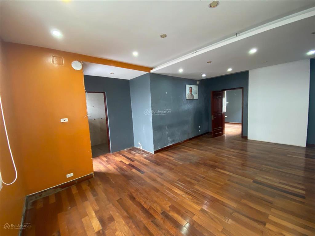 Cho thuê bt làng việt kiều châu âu nguyễn văn lộc 250m x 3 tầng giá 45 triệu 0903 409 ***