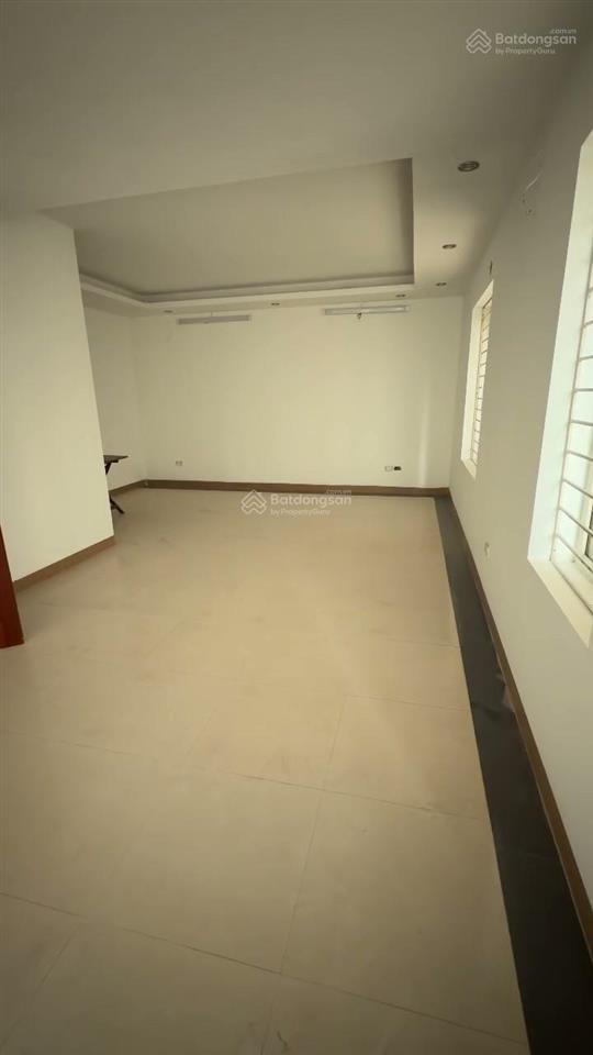 Cho thuê biệt thự văn khê 135m x 4 tầng 1 tum thông sàn chỉ 30 triệu