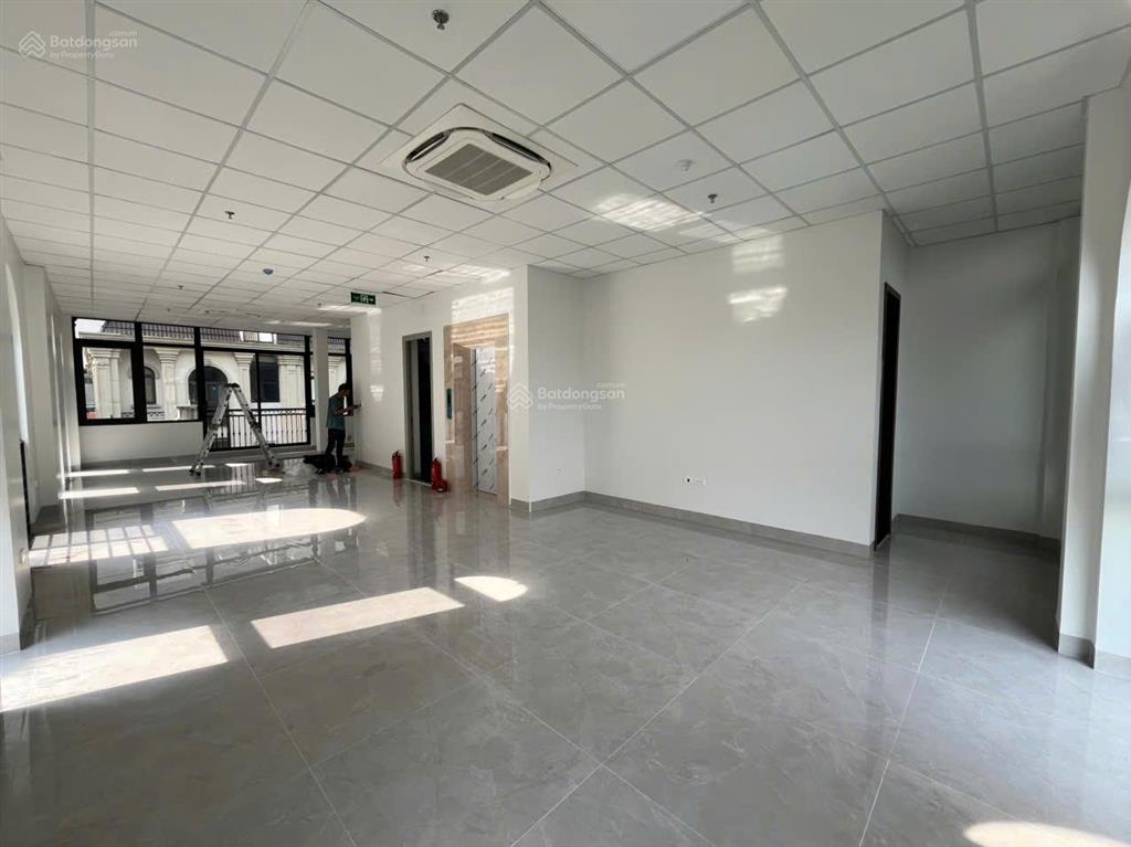 Cho thuê shophouse him lam vạn phúc 100m2 x 7 tầng thông sàn thang máy pccc nghiệm thu 0903 409 ***