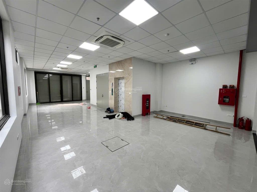 Cho thuê shophouse him lam vạn phúc 100m2 x 7 tầng thông sàn thang máy pccc nghiệm thu 0903 409 ***