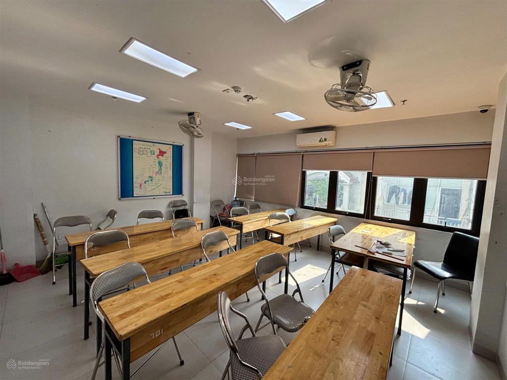 Cho thuê nhà ngõ 214 nguyễn xiển 115m2 x 8 tầng 1 hầm thang máy pccc 120 triệu 0903 409 ***
