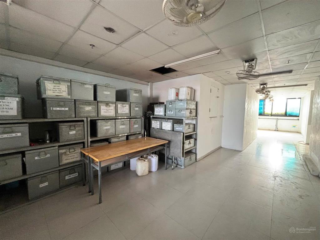 Cho thuê nhà ngõ 214 nguyễn xiển 115m2 x 8 tầng 1 hầm thang máy pccc 120 triệu 0903 409 ***