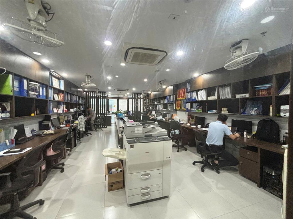 Cho thuê nhà ngõ 214 nguyễn xiển 115m2 x 8 tầng 1 hầm thang máy pccc 120 triệu 0903 409 ***