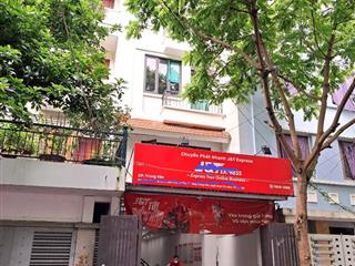 Cho thuê liền kề vinaconex 3 trung văn 90m2 x 4 tầng 27 triệu 0903 409 ***