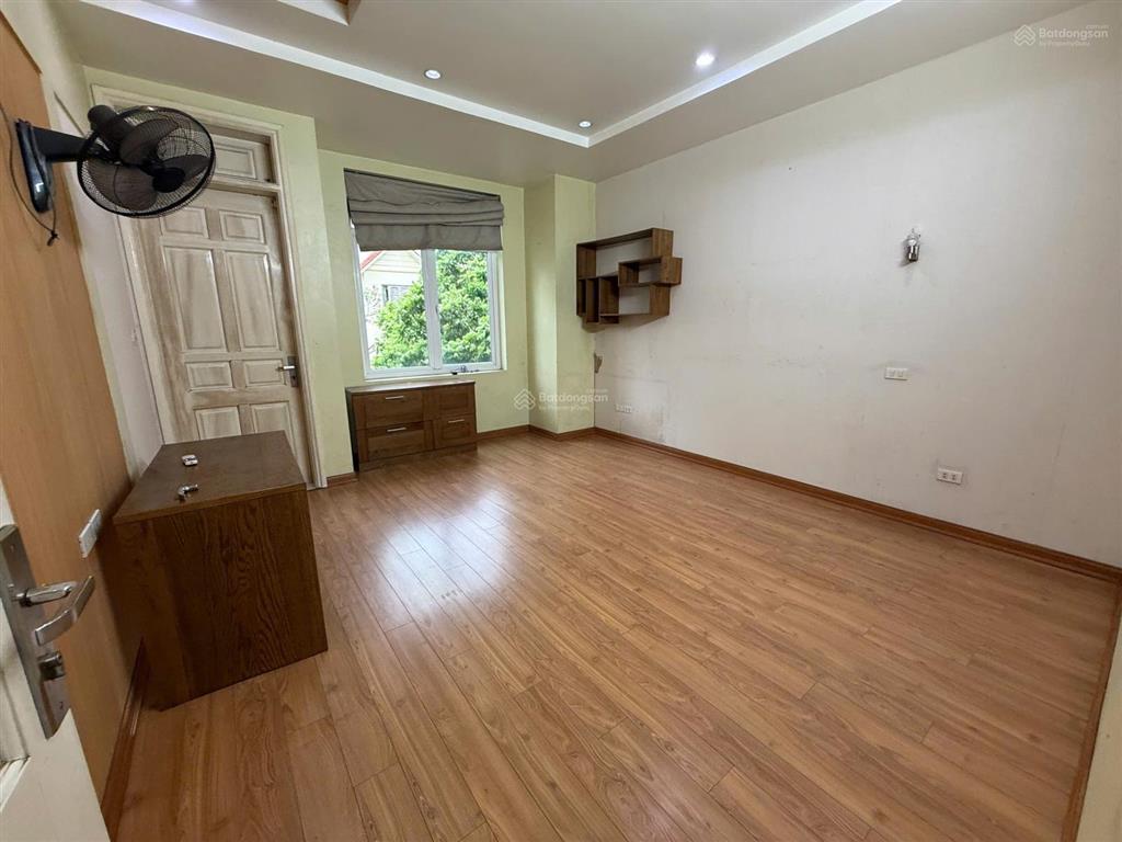 Cho thuê liền kề vinaconex 3 trung văn 90m2 x 4 tầng 27 triệu 0903 409 ***