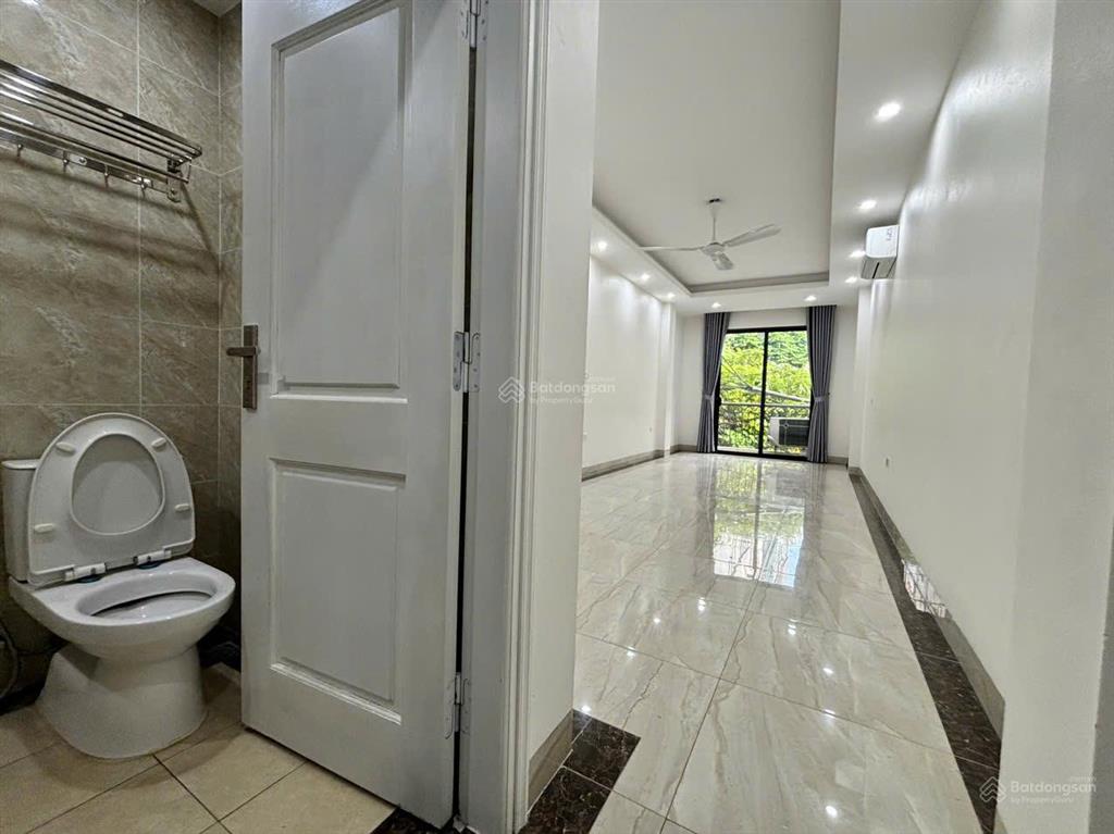 Cho thuê nhà văn quán 50m2 x 6 tầng thông sàn thang máy mới đẹp 0903 409 ***