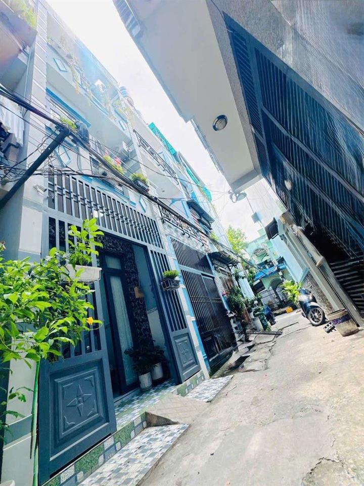 NHÀ TO GIÁ MỀM - 3 TẦNG BTCT - SHR HOÀN CÔNG ĐỦ HIỆN HỮU - KHÔNG LG