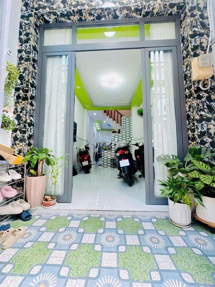 NHÀ TO GIÁ MỀM - 3 TẦNG BTCT - SHR HOÀN CÔNG ĐỦ HIỆN HỮU - KHÔNG LG