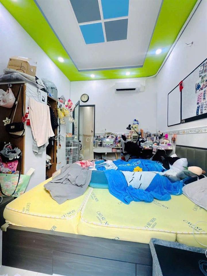 NHÀ TO GIÁ MỀM - 3 TẦNG BTCT - SHR HOÀN CÔNG ĐỦ HIỆN HỮU - KHÔNG LG