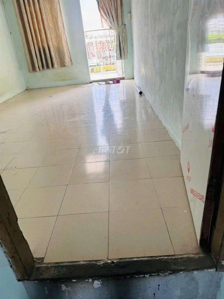 MẶT TIỀN MẠC VÂN KINH DOANH SẦM UẤT