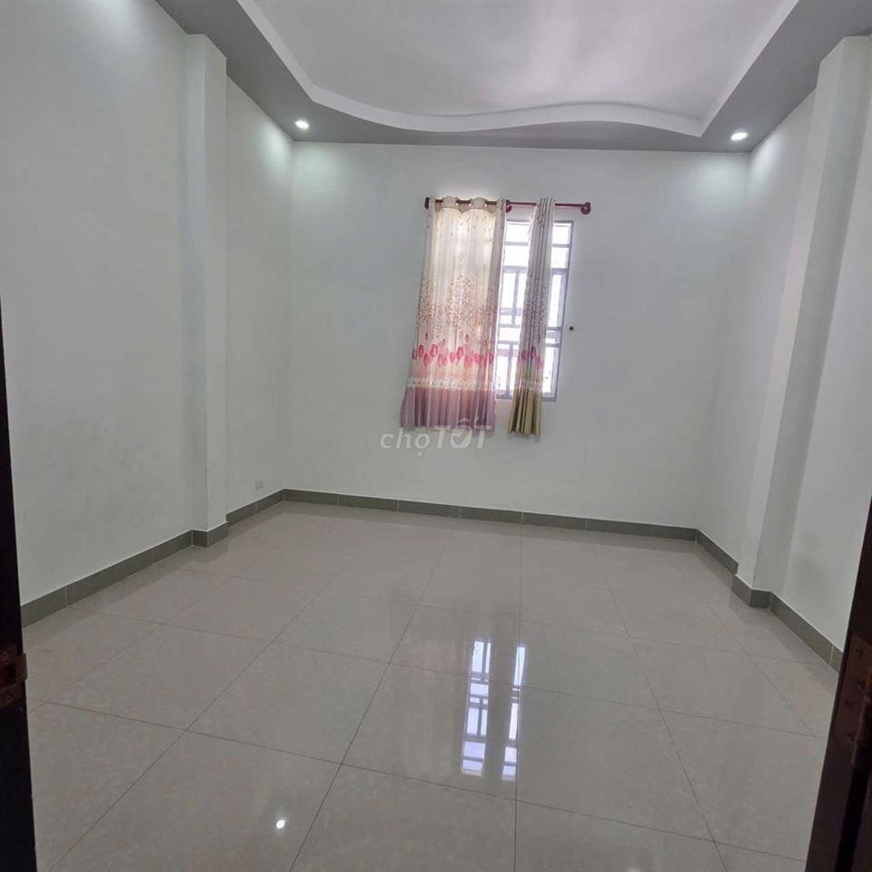 MỄ CỐC DT KHỦNG CHƯA ĐẾN 5TỶ - 4PN