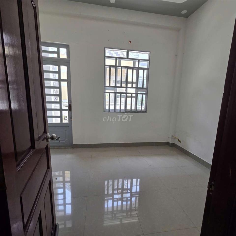 MỄ CỐC DT KHỦNG CHƯA ĐẾN 5TỶ - 4PN