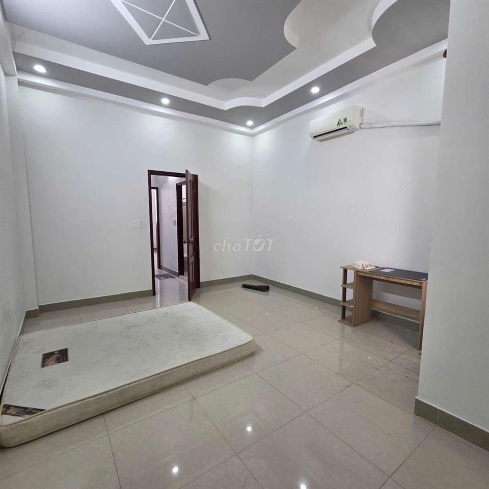 MỄ CỐC DT KHỦNG CHƯA ĐẾN 5TỶ - 4PN