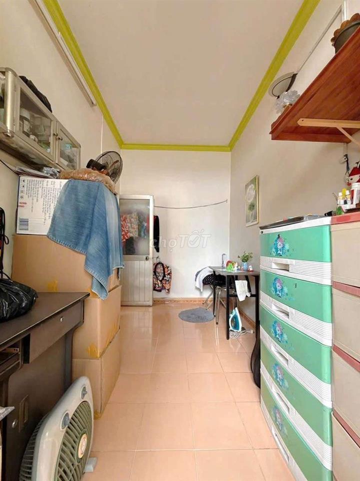 P4 Q8 VỊ TRÍ VÀNG - 30m2 ĐẤT HIỆN HỮU HOÀN CÔNG ĐỦ - 20m RA MT