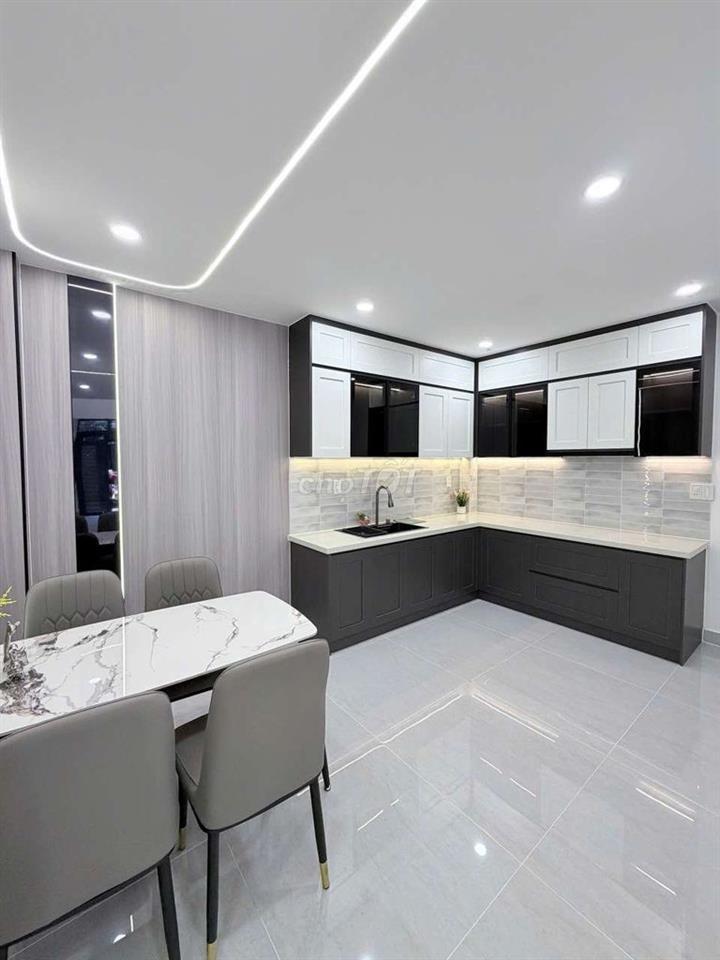 ÂU DƯƠNG LÂN NHÀ XÂY MỚI - 4,6M × 13M VỊ TRÍ TRUNG TÂM