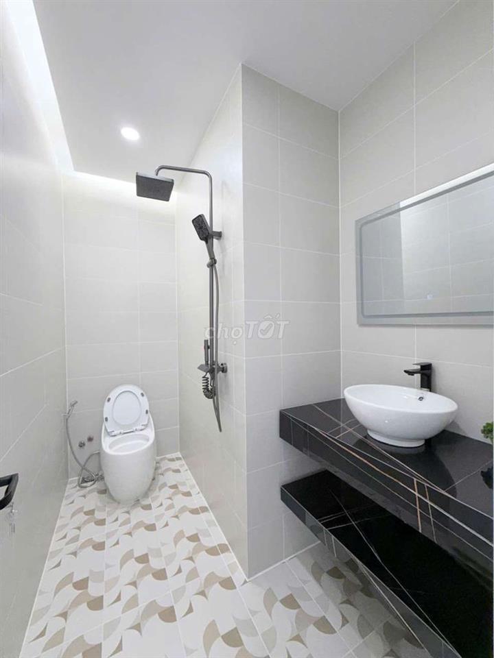 ÂU DƯƠNG LÂN NHÀ XÂY MỚI - 4,6M × 13M VỊ TRÍ TRUNG TÂM