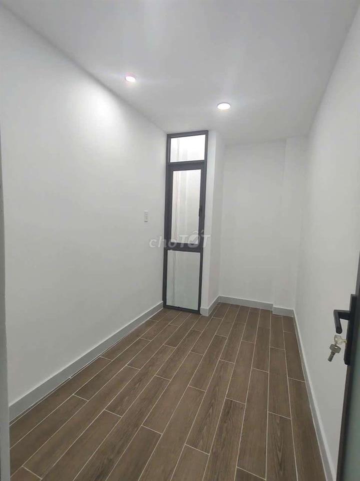 MT HẺM XE HƠI TỚI NHÀ - SHR HIỆN HỮU HOÀN CÔNG