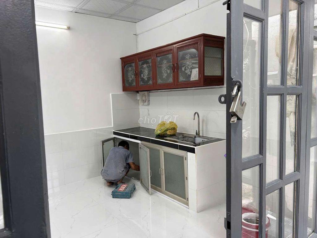 MỄ CỐC - NHÀ MỚI ĐẸP Ở LIỀN - GẦN MẶT TIỀN