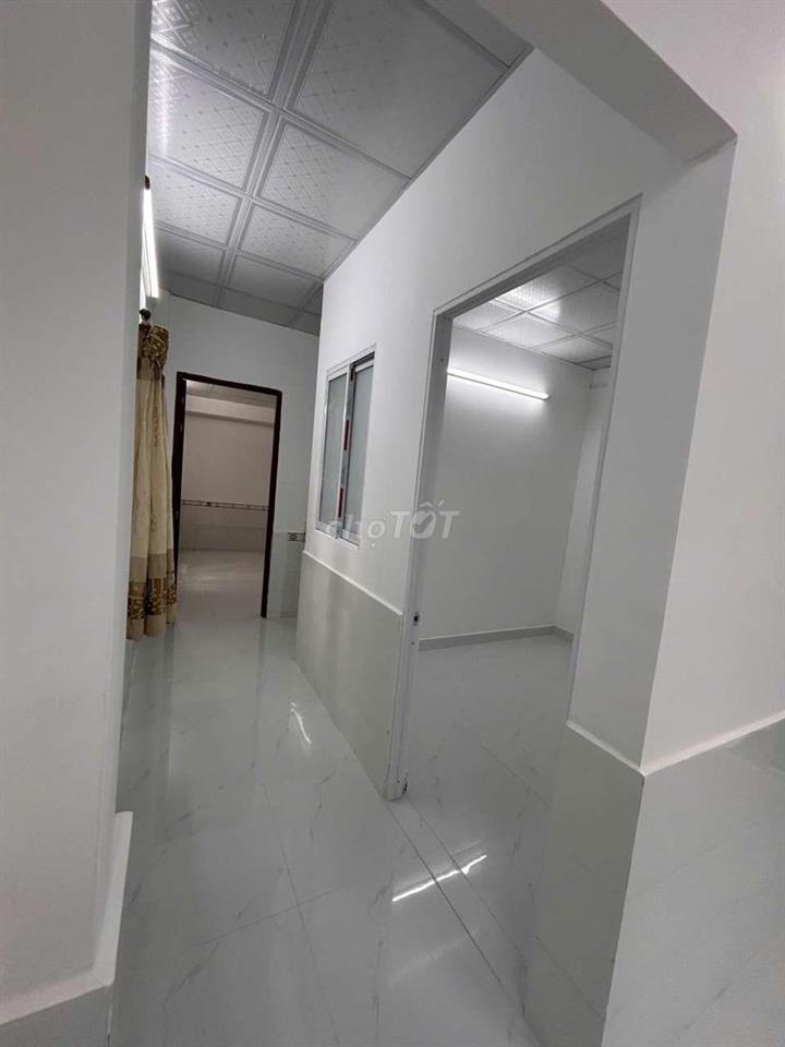 MỄ CỐC - NHÀ MỚI ĐẸP Ở LIỀN - GẦN MẶT TIỀN