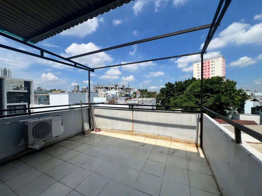 HXH P4 Q8 - 4,25m × 13m nở hậu - 5PN 6WC