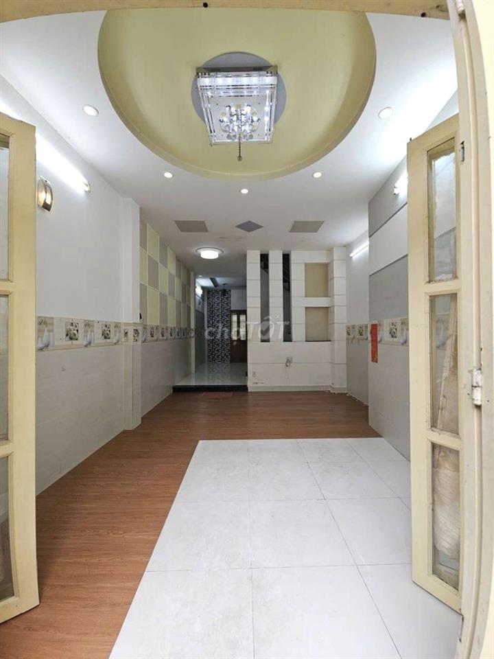 ÂU DƯƠNG LÂN VỊ TRÍ ĐẸP - DT TO 4 TẦNG BTCT