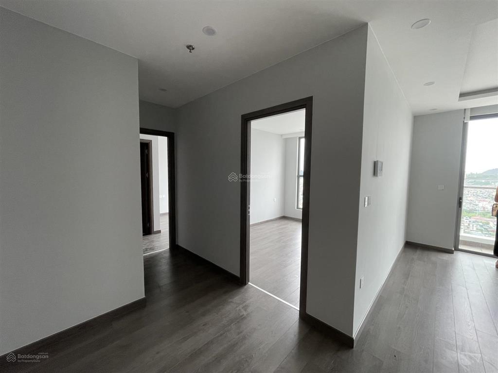 Bán gấp căn 2n2vs view vịnh  thành phố  cầu bãi cháy giá 2.2x tỷ  0978 788 ***