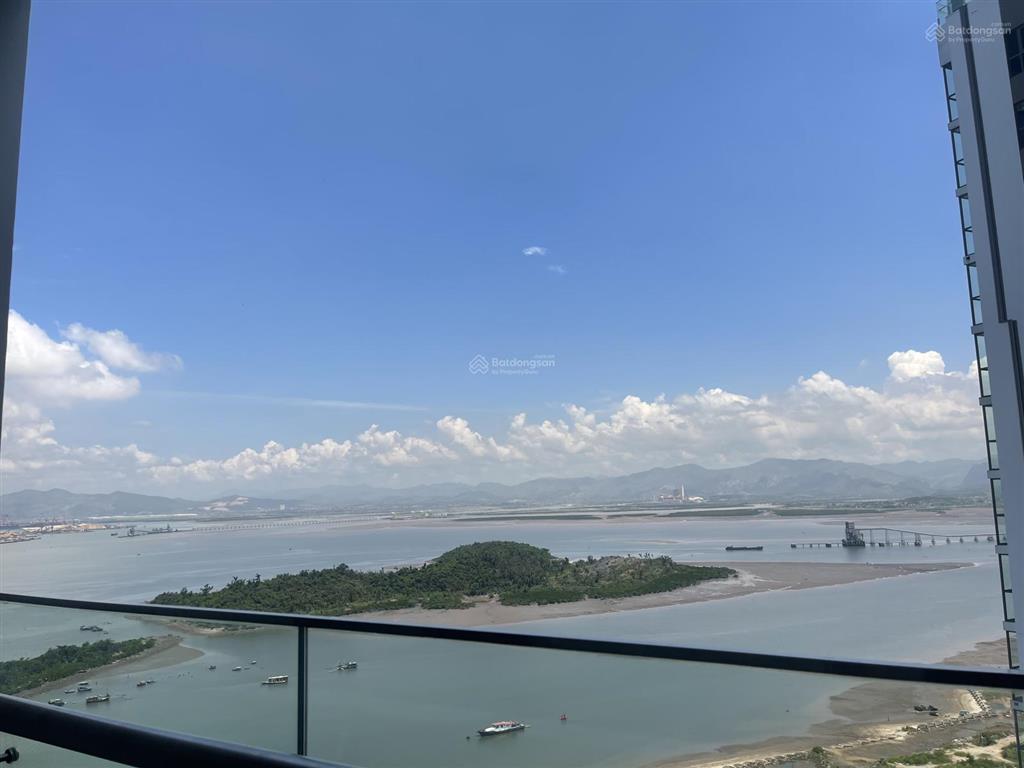 Chính chủ cần bán gấp căn 2n2vs toà b tầng cao về ở luôn giá 2.0x tỷ  0978 788 ***