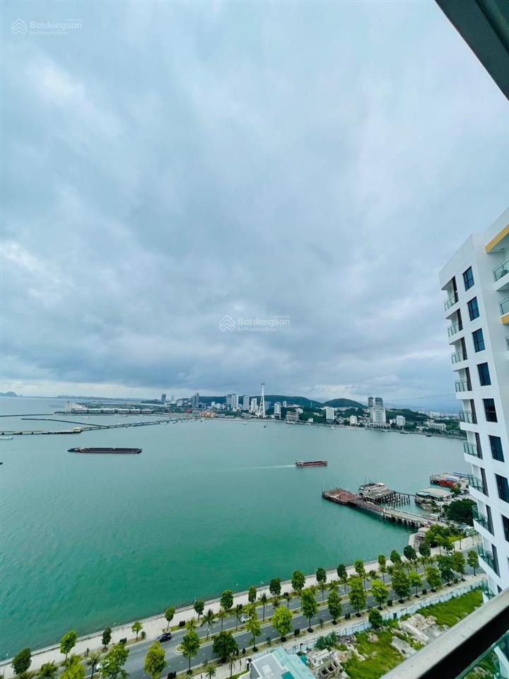 Căn hộ 2n1vs giá 3.2x tỷ view trực diện biển the sapphire 50m2  0978 788 ***