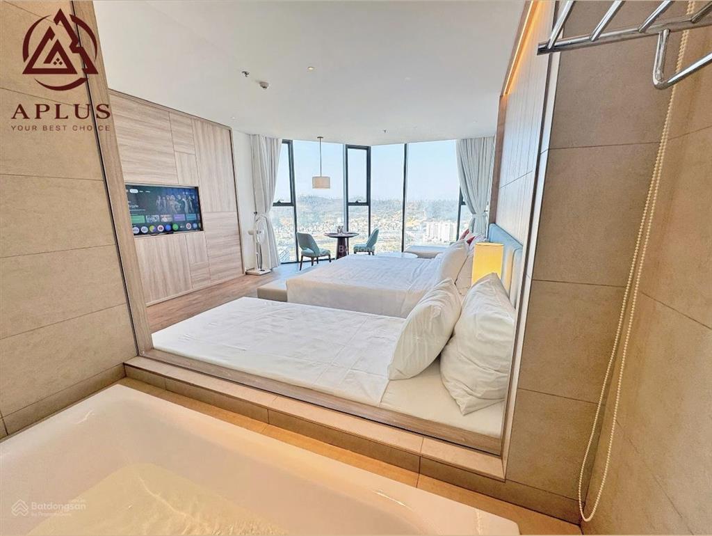 Căn 1n  50m2 toà b alacarte view biển rộng giá chỉ 2.6x tỷ  0978 788 ***