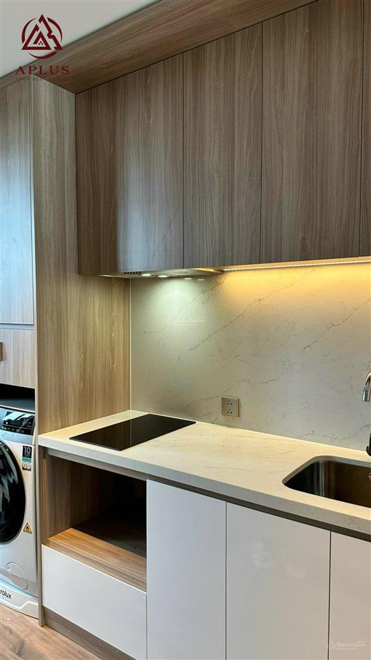 Bán gấp căn studio view trực diện toà b đã nhận nhà giá 3.6 tỷ  0978 788 ***