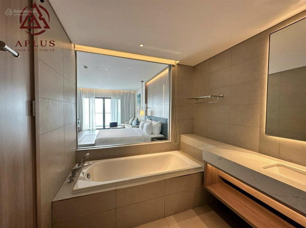 Bán gấp căn studio view trực diện toà b đã nhận nhà giá 3.6 tỷ  0978 788 ***