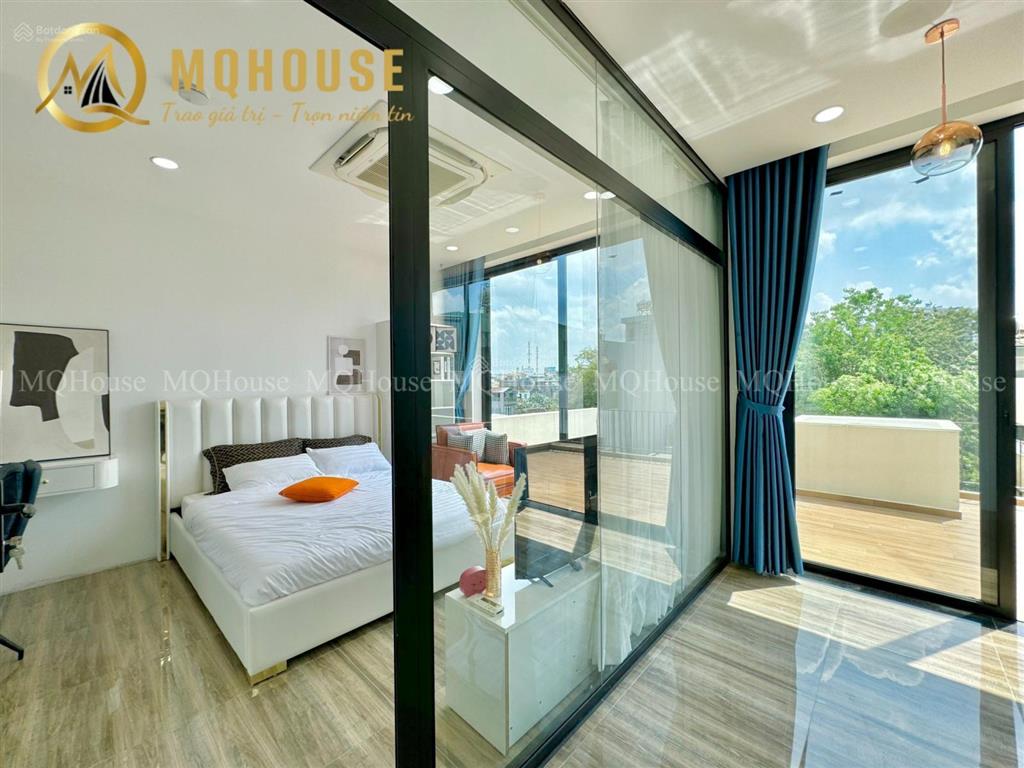 Chdv full nội thất 1pn ban công, cửa sổ cực thoáng ngay bờ kè hoàng sa