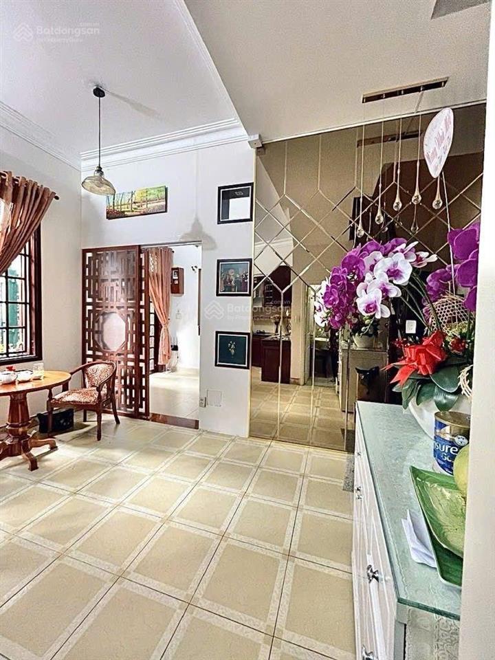 Biệt thự mini đường đặng dung
58m2. 3 tầng. 7,8x8m nhà đẹp hiếm bán hẻm ô tô đỗ cửa