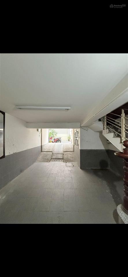 Nhà bán mặt tiền đường hoa 50m2. 5 tầng 4,5x11m