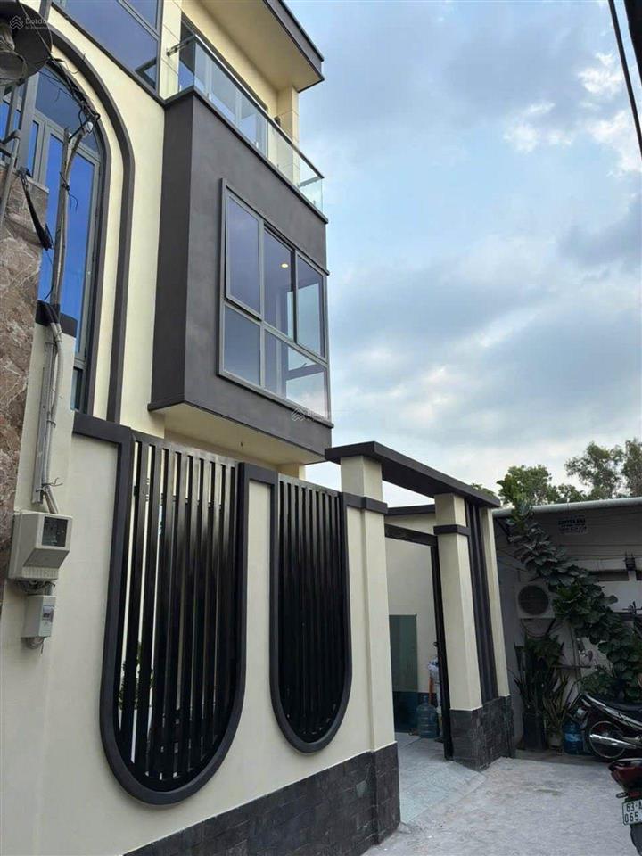 Villathu nhỏ 100m2. 7,3x14m. 5pn. 5wc. phường thảo điền. q2 củ. đày đủ công năng