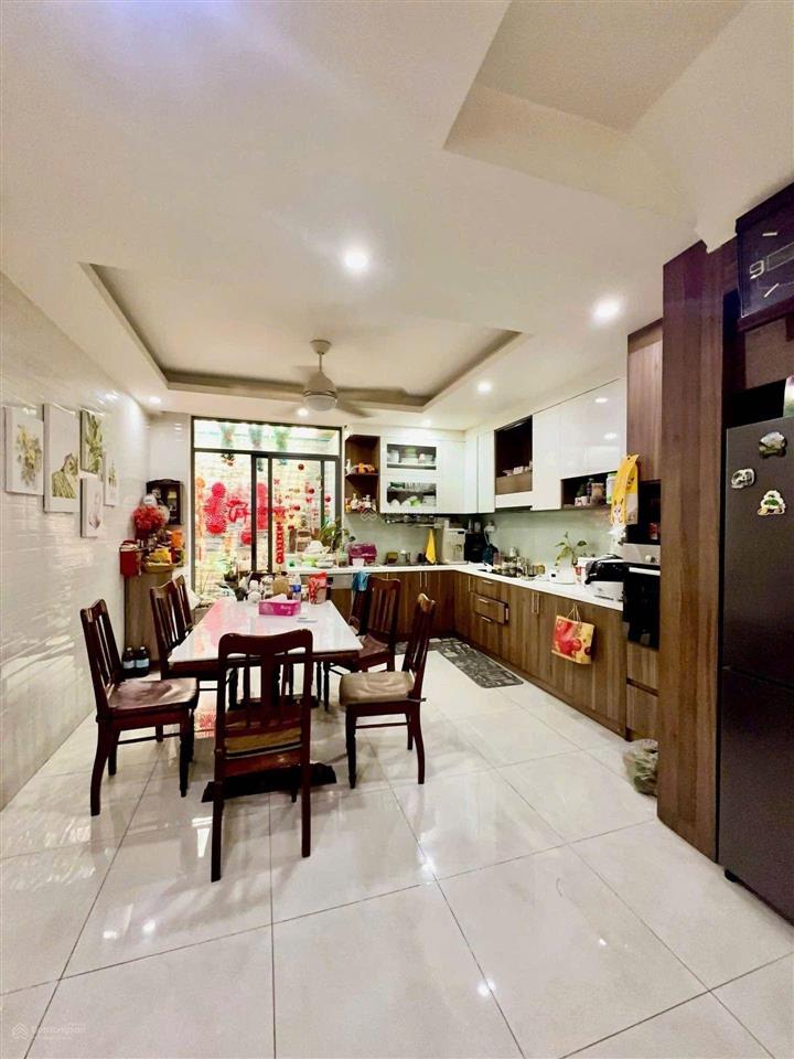 Nhà bán đặng thùy trâm. bthanh
84m2. 4 tầng. 4,2x20m