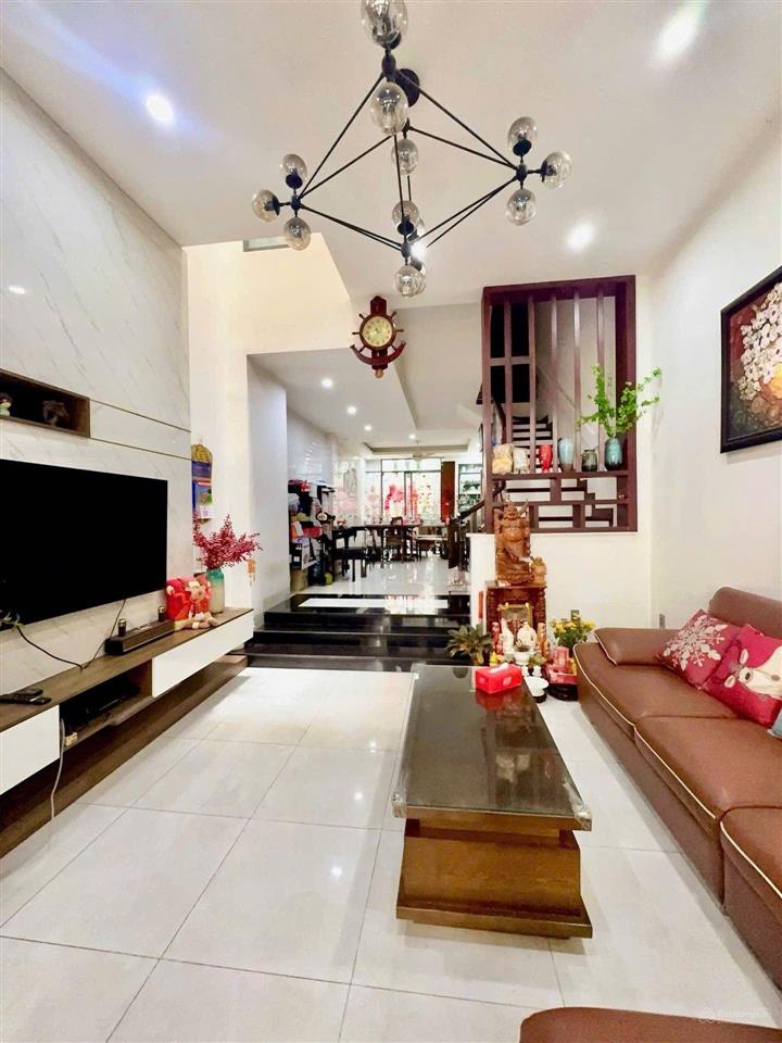 Nhà bán đặng thùy trâm. bthanh
84m2. 4 tầng. 4,2x20m