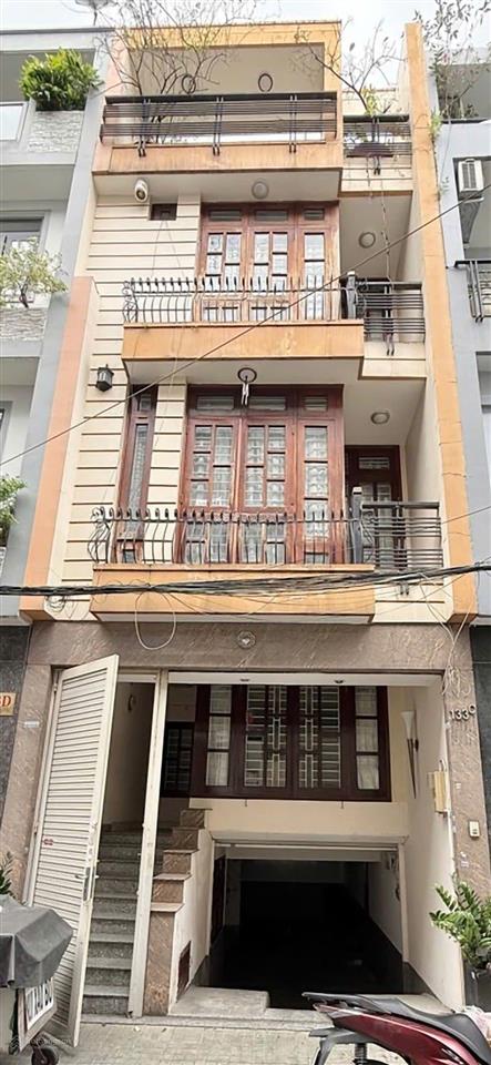 Mặt tiền hoa lan. p.cầu kiệu. oto ngủ trong nhà. 50m2. 5 tầng. 4,5x11m. 5pn