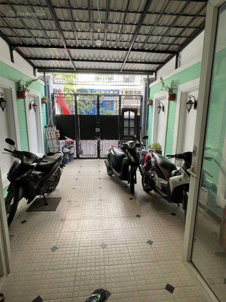 Oto ngủ trong nhà thích quảng đức. ( nguyễn kiệm ). p5. phu nhuan 78m2. 4 tầng. 4x20m. 5pn. 6wc