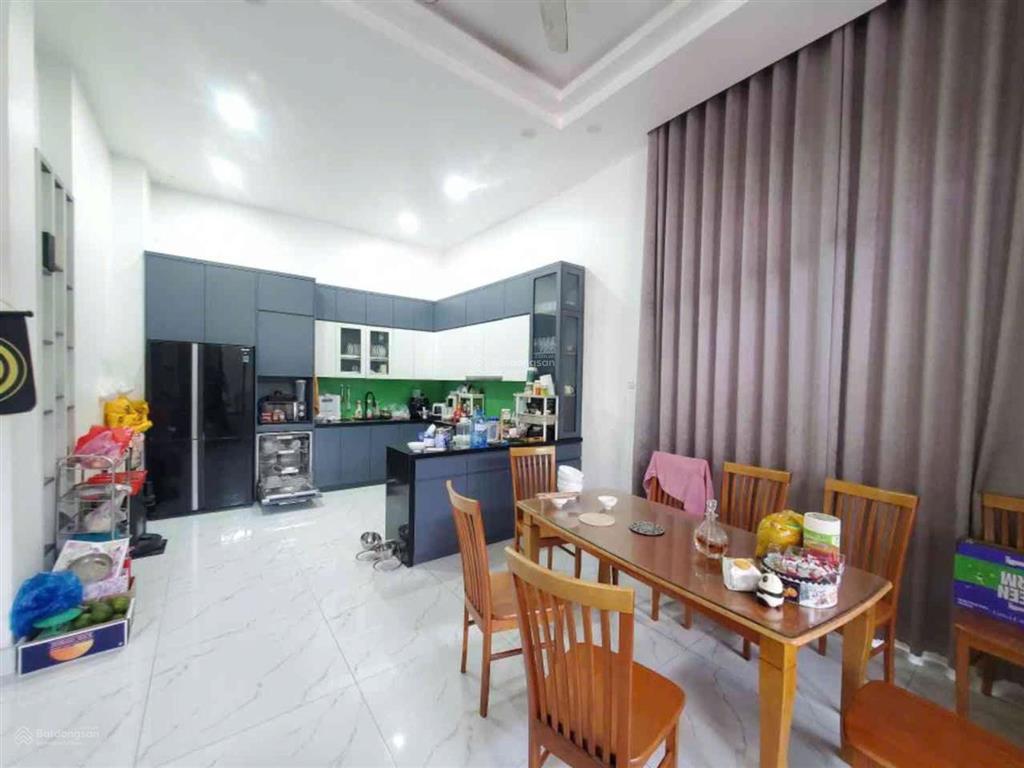 Biệt thự đặng thùy trâm. bình thạnh
184m². 4 tầng. 12x14,5m.