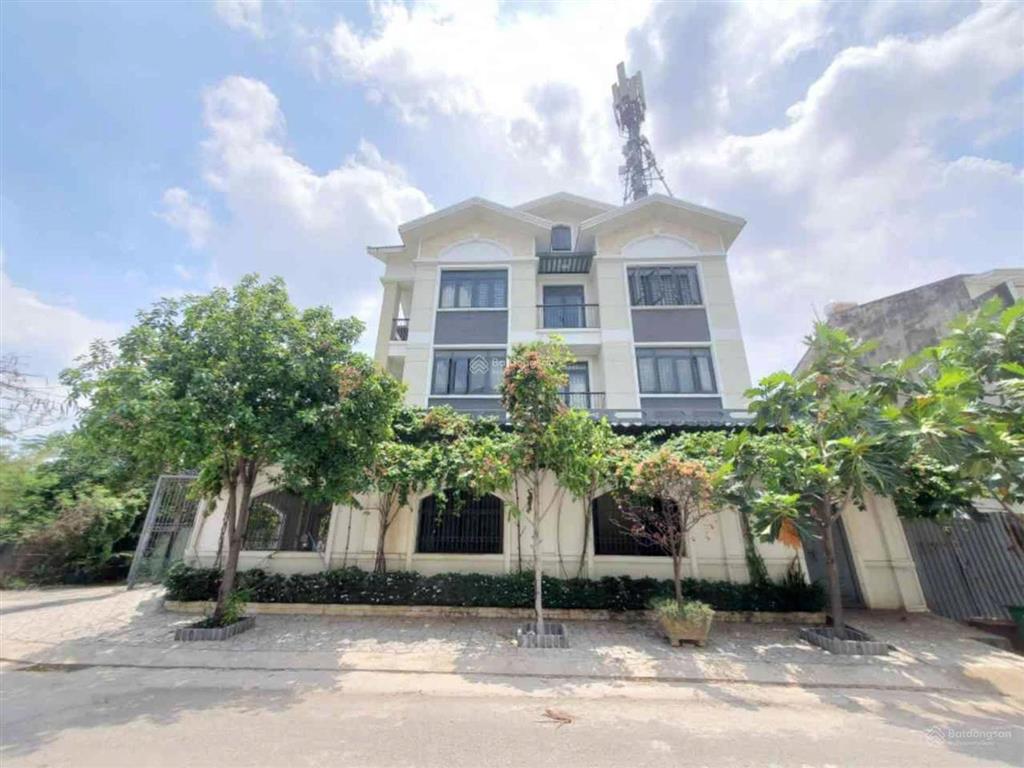 Biệt thự đặng thùy trâm. bình thạnh
184m². 4 tầng. 12x14,5m.
