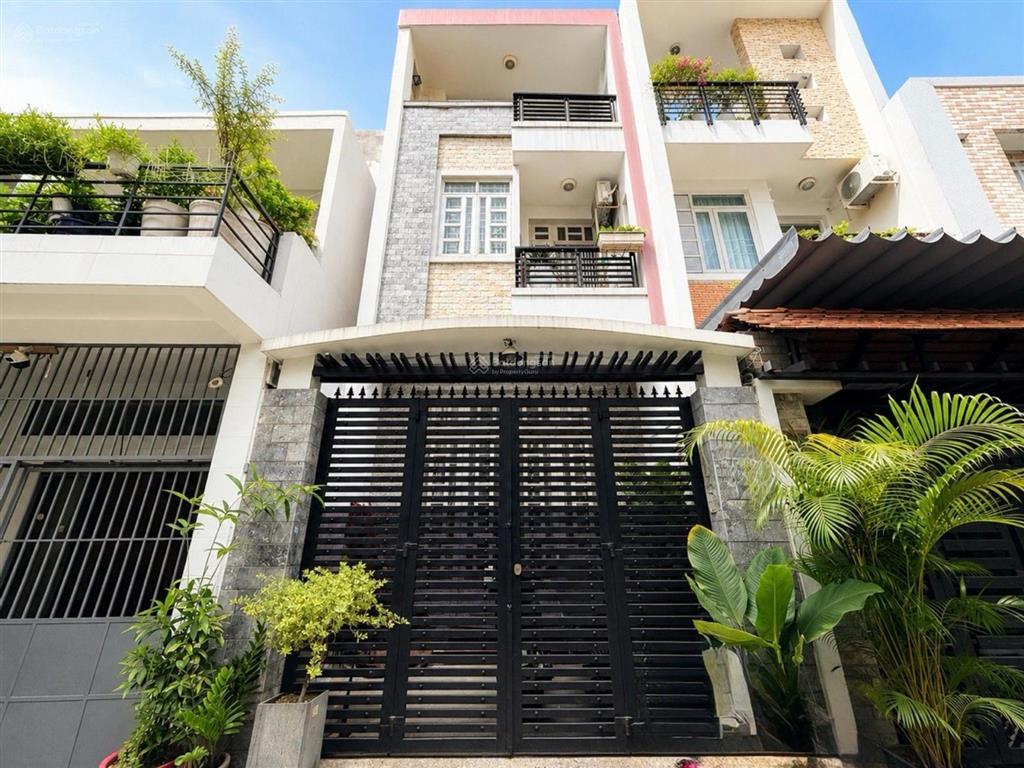 Gấp bán nhà hẻm oto bình thạnh giáp q1. 4 tầng 4,1x17m