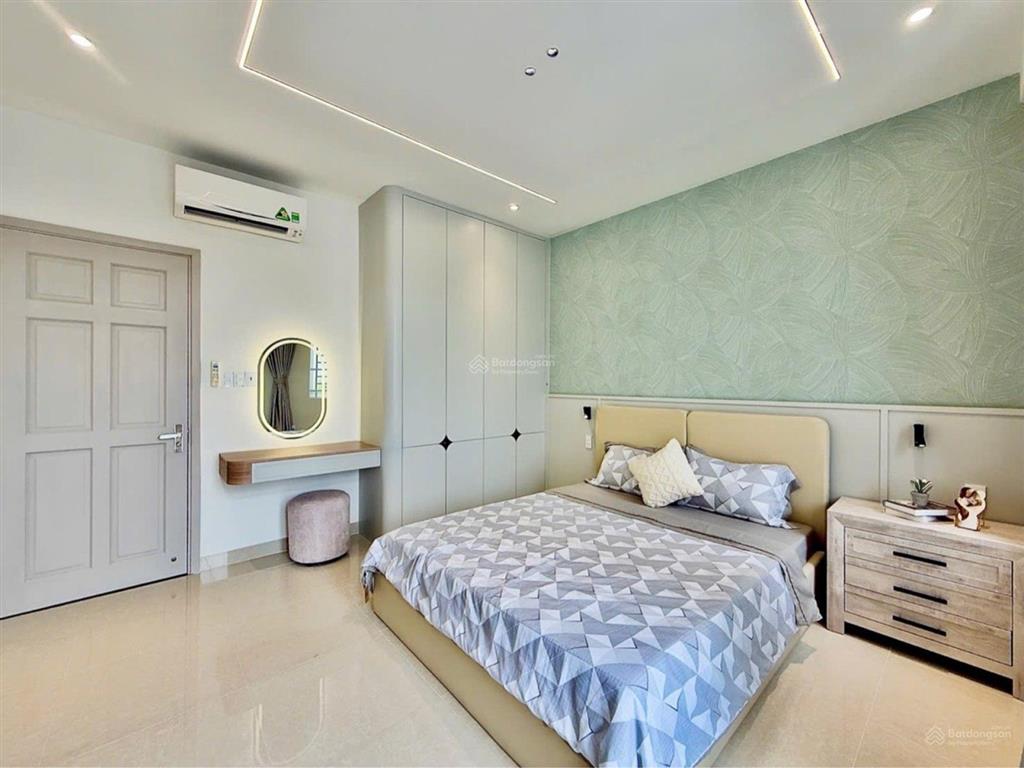 Hẻm xe hơi nguyễn thượng hiền. bình thạnh. nhà đẹp 4 tầng 4,4x13m
