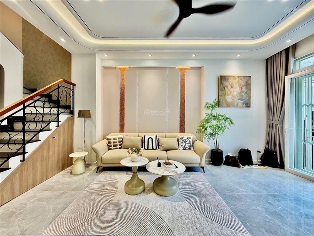 Hẻm xe hơi nguyễn thượng hiền. bình thạnh. nhà đẹp 4 tầng 4,4x13m