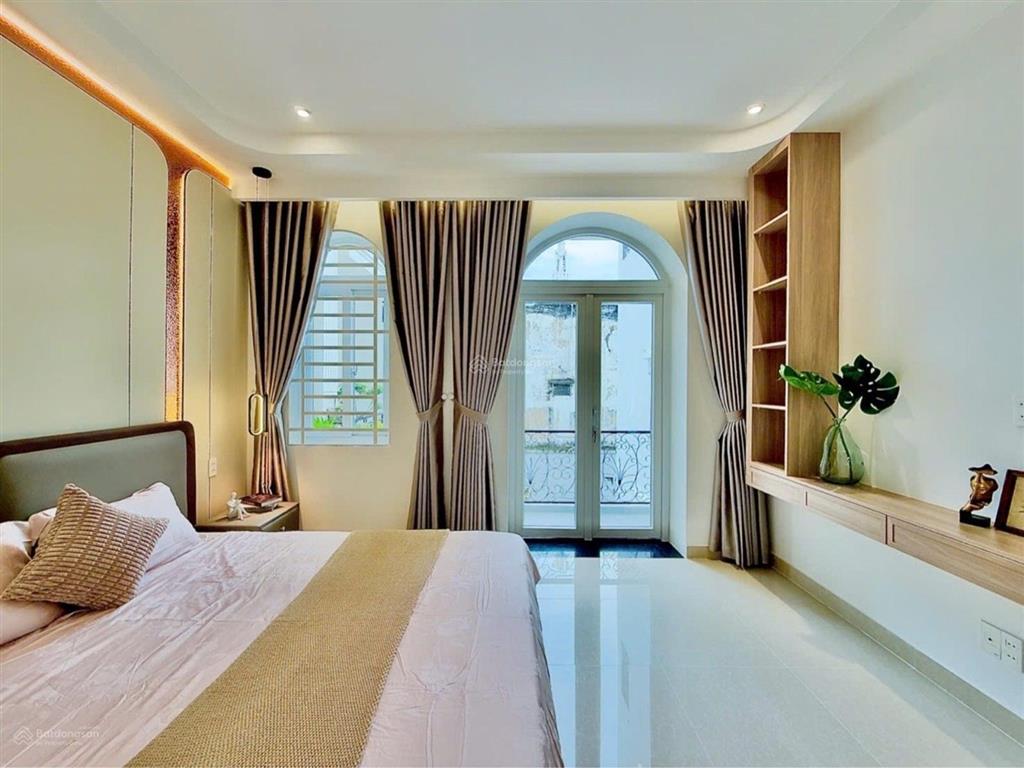 Hẻm xe hơi nguyễn thượng hiền. bình thạnh. nhà đẹp 4 tầng 4,4x13m