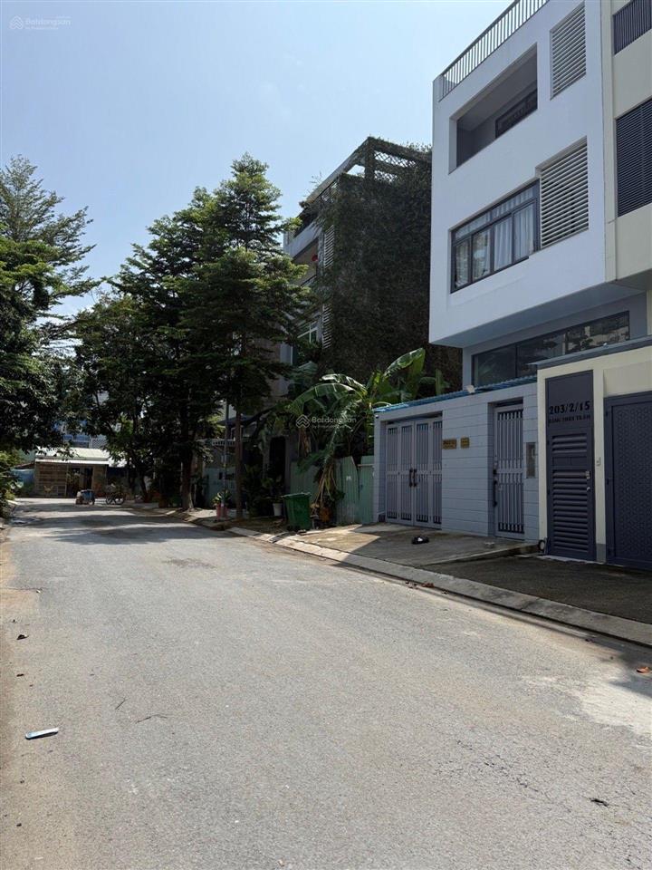 Diện tích 6x20m 120m2 kết cấu 5 tầng thang máy 1 trệt + 1 lửng + 2 lầu + sân thượng