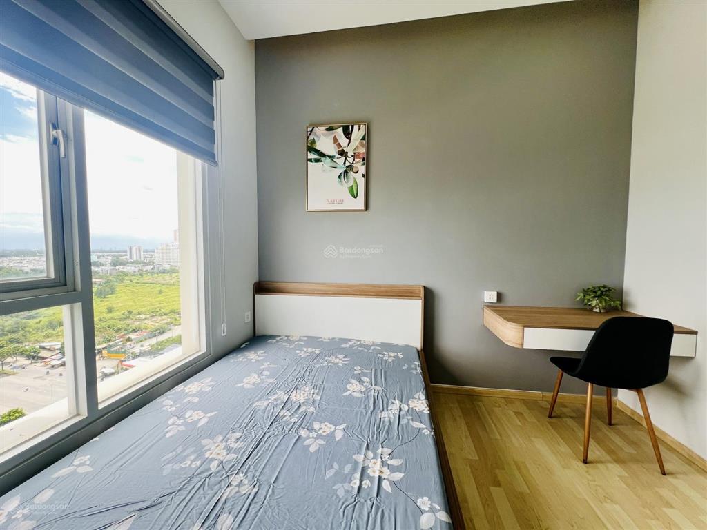 Bán gấp căn hộ phú mỹ vph 2pn 2wc. giá 6,5 tỷ. full nội thất lầu cao view đẹp.  xem nhà 24/7