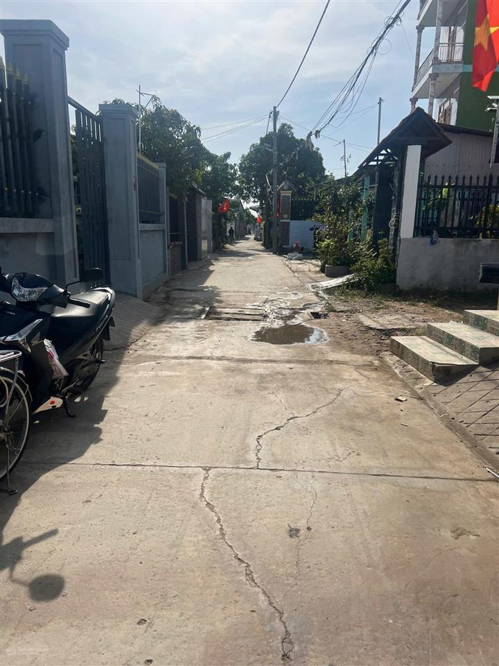 Bán gấp lô đất full thổ cư 115m2 bình khánh cần giờ. khi dân cư an ninh đông đúc giá 1,9 tỷ có tl