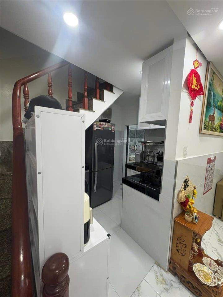 Bán gấp nhà phố hẻm 36 phạm hữu lầu q7. dtsd 57m2 3.5x4,5m 1 trệt 2 lầu 2pn, căn góc giá 1,65
0tỷ