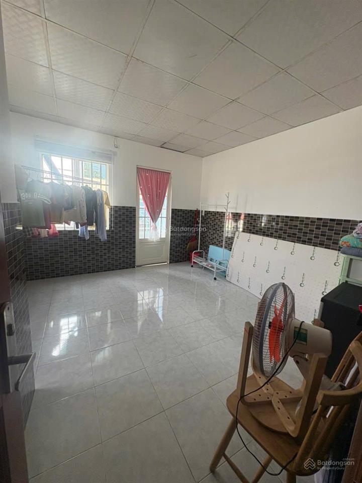 Bán gấp nhà phố hẻm 36 phạm hữu lầu q7. dtsd 57m2 3.5x4,5m 1 trệt 2 lầu 2pn, căn góc giá 1,65
0tỷ